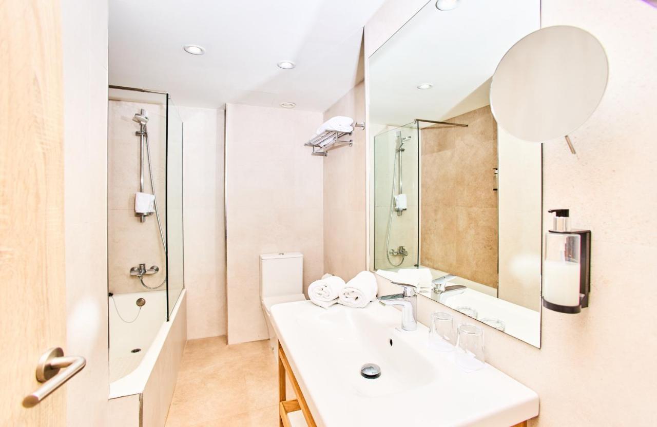 Leonardo Suites Hotel Ibiza Santa Eulalia エクステリア 写真